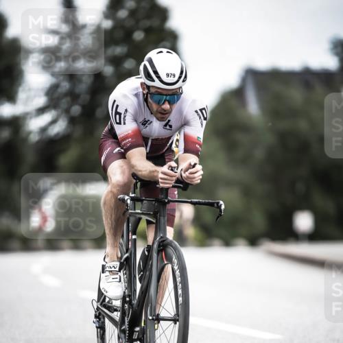 21.06.2026 - 29. Vierlanden-Triathlon H.Heesch http://msf.ph/oto/9887907 21.06.2026 12:11:50 Radfahren 850, 979 meine-sportfotos.de