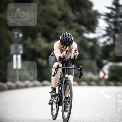 21.06.2026 - 29. Vierlanden-Triathlon H.Heesch http://msf.ph/oto/9887915 21.06.2026 12:11:58 Radfahren 657, 878 meine-sportfotos.de