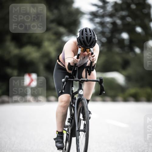 21.06.2026 - 29. Vierlanden-Triathlon H.Heesch http://msf.ph/oto/9887925 21.06.2026 12:11:58 Radfahren 657, 878 meine-sportfotos.de