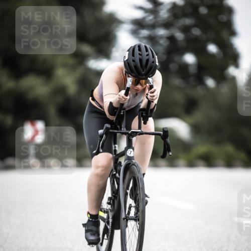 21.06.2026 - 29. Vierlanden-Triathlon H.Heesch http://msf.ph/oto/9887927 21.06.2026 12:11:58 Radfahren 657, 878 meine-sportfotos.de
