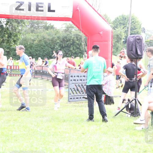 21.06.2026 - 29. Vierlanden-Triathlon Andreas Tolksdorf http://msf.ph/oto/9887928 21.06.2026 11:39:08 Ziel 543, 587, 543, 587 meine-sportfotos.de