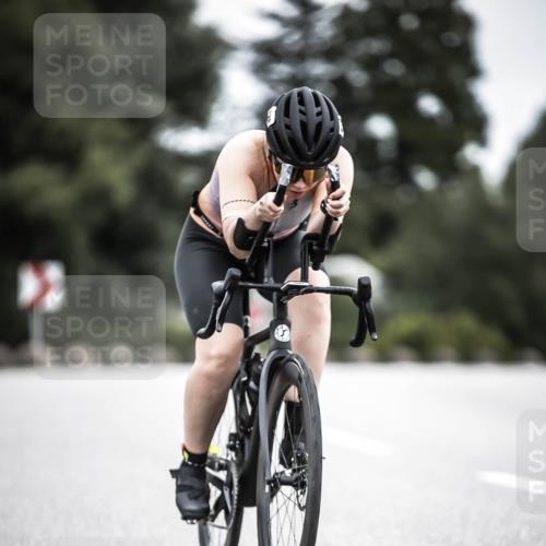 21.06.2026 - 29. Vierlanden-Triathlon H.Heesch http://msf.ph/oto/9887929 21.06.2026 12:11:58 Radfahren 657, 878 meine-sportfotos.de