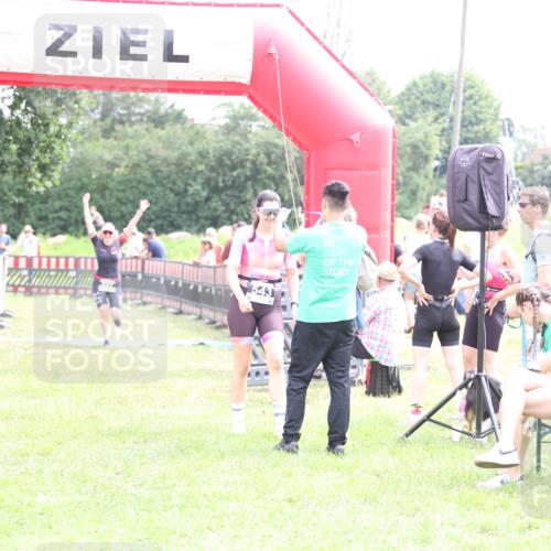 21.06.2026 - 29. Vierlanden-Triathlon Andreas Tolksdorf http://msf.ph/oto/9887944 21.06.2026 11:39:09 Ziel 543, 587, 543, 587 meine-sportfotos.de