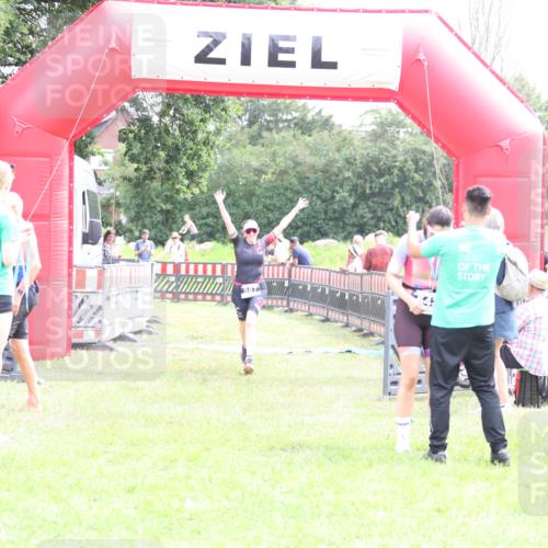 21.06.2026 - 29. Vierlanden-Triathlon Andreas Tolksdorf http://msf.ph/oto/9887953 21.06.2026 11:39:10 Ziel 543, 587, 543, 587 meine-sportfotos.de