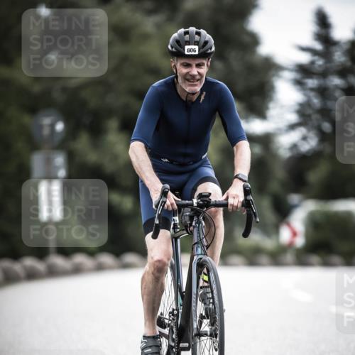 21.06.2026 - 29. Vierlanden-Triathlon H.Heesch http://msf.ph/oto/9887997 21.06.2026 12:12:32 Radfahren 806 meine-sportfotos.de