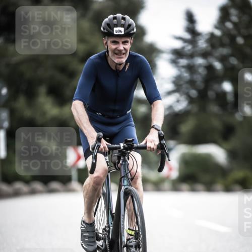 21.06.2026 - 29. Vierlanden-Triathlon H.Heesch http://msf.ph/oto/9888000 21.06.2026 12:12:32 Radfahren 806 meine-sportfotos.de