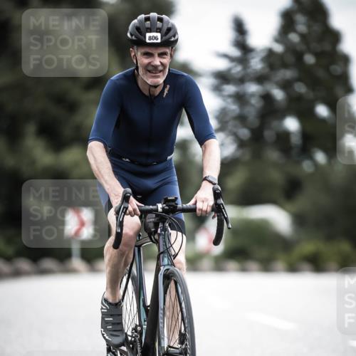 21.06.2026 - 29. Vierlanden-Triathlon H.Heesch http://msf.ph/oto/9888002 21.06.2026 12:12:32 Radfahren 806 meine-sportfotos.de