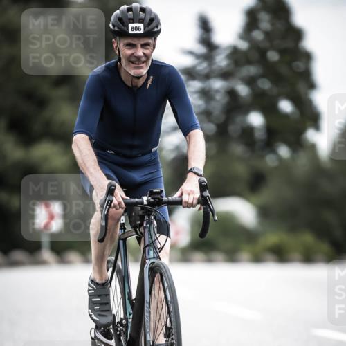 21.06.2026 - 29. Vierlanden-Triathlon H.Heesch http://msf.ph/oto/9888004 21.06.2026 12:12:32 Radfahren 806 meine-sportfotos.de