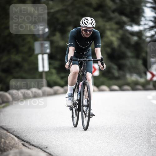 21.06.2026 - 29. Vierlanden-Triathlon H.Heesch http://msf.ph/oto/9888022 21.06.2026 12:12:55 Radfahren 851, 866 meine-sportfotos.de