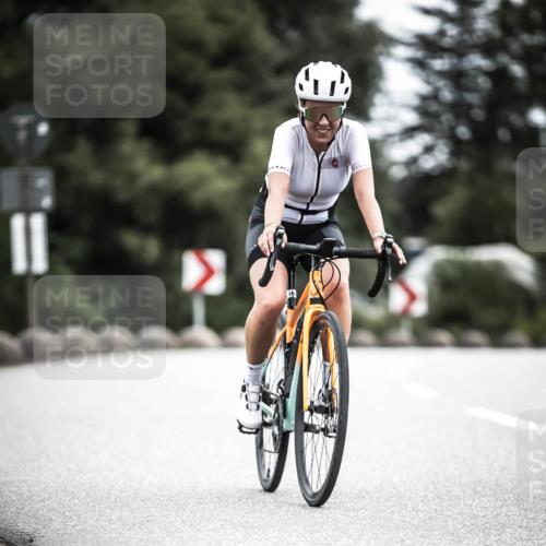 21.06.2026 - 29. Vierlanden-Triathlon H.Heesch http://msf.ph/oto/9888047 21.06.2026 12:13:18 Radfahren 840 meine-sportfotos.de