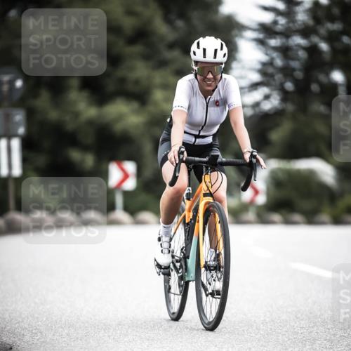 21.06.2026 - 29. Vierlanden-Triathlon H.Heesch http://msf.ph/oto/9888048 21.06.2026 12:13:18 Radfahren 840 meine-sportfotos.de