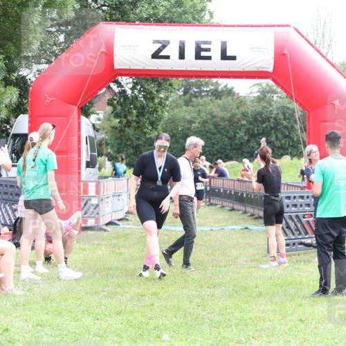 21.06.2026 - 29. Vierlanden-Triathlon Andreas Tolksdorf http://msf.ph/oto/9888052 21.06.2026 11:39:49 Ziel 481, 568, 481, 568 meine-sportfotos.de