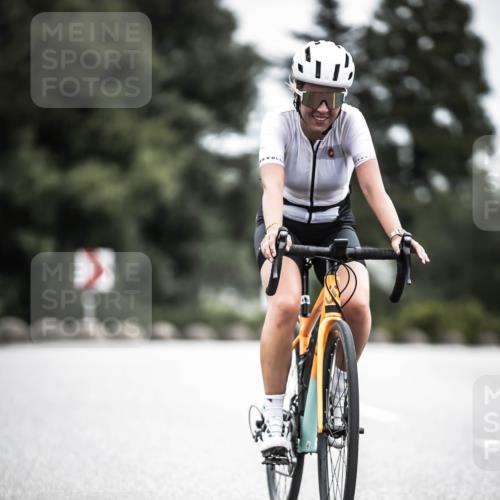 21.06.2026 - 29. Vierlanden-Triathlon H.Heesch http://msf.ph/oto/9888057 21.06.2026 12:13:18 Radfahren 840 meine-sportfotos.de