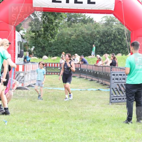 21.06.2026 - 29. Vierlanden-Triathlon Andreas Tolksdorf http://msf.ph/oto/9888076 21.06.2026 11:40:02 Ziel 568, 568 meine-sportfotos.de