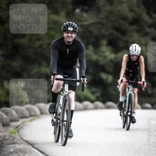 21.06.2026 - 29. Vierlanden-Triathlon H.Heesch http://msf.ph/oto/9888102 21.06.2026 12:14:06 Radfahren 651, 741, 890 meine-sportfotos.de