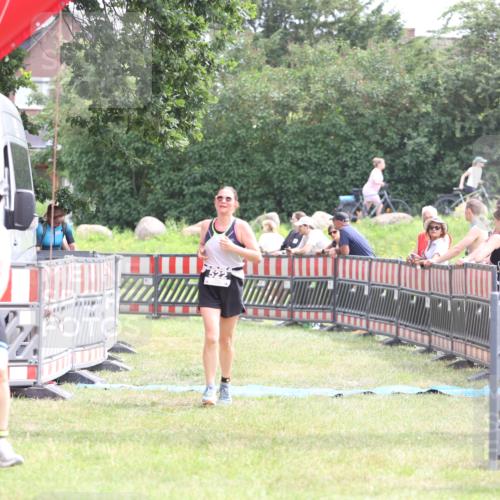 21.06.2026 - 29. Vierlanden-Triathlon Andreas Tolksdorf http://msf.ph/oto/9888105 21.06.2026 11:40:23 Ziel 522, 522 meine-sportfotos.de