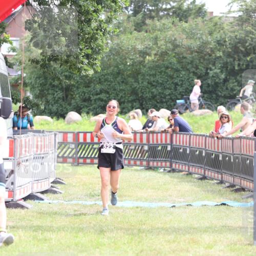 21.06.2026 - 29. Vierlanden-Triathlon Andreas Tolksdorf http://msf.ph/oto/9888111 21.06.2026 11:40:23 Ziel 522, 522 meine-sportfotos.de