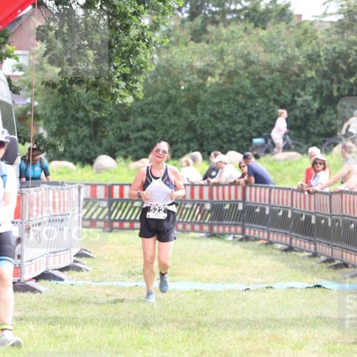 21.06.2026 - 29. Vierlanden-Triathlon Andreas Tolksdorf http://msf.ph/oto/9888114 21.06.2026 11:40:23 Ziel 522, 522 meine-sportfotos.de