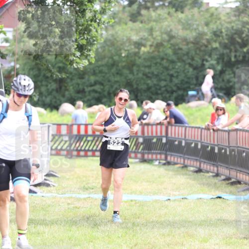 21.06.2026 - 29. Vierlanden-Triathlon Andreas Tolksdorf http://msf.ph/oto/9888119 21.06.2026 11:40:24 Ziel 522, 522 meine-sportfotos.de