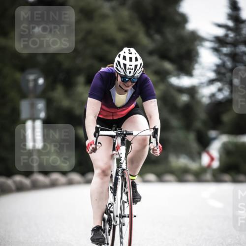 21.06.2026 - 29. Vierlanden-Triathlon H.Heesch http://msf.ph/oto/9888127 21.06.2026 12:14:36 Radfahren 713, 894 meine-sportfotos.de