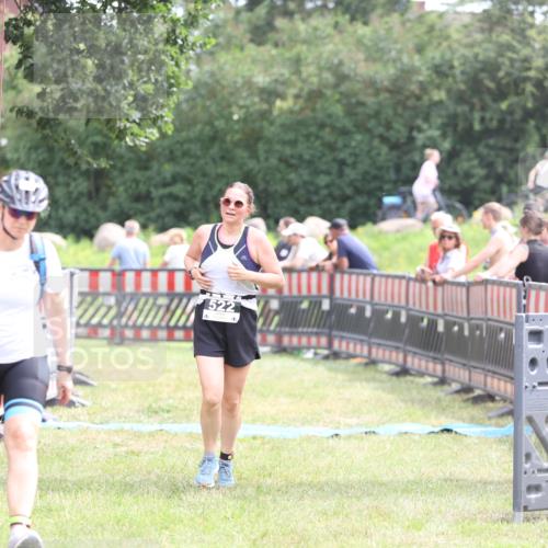21.06.2026 - 29. Vierlanden-Triathlon Andreas Tolksdorf http://msf.ph/oto/9888128 21.06.2026 11:40:24 Ziel 522, 522 meine-sportfotos.de