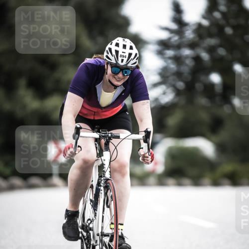 21.06.2026 - 29. Vierlanden-Triathlon H.Heesch http://msf.ph/oto/9888137 21.06.2026 12:14:36 Radfahren 713, 894 meine-sportfotos.de