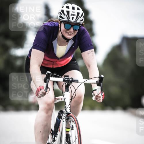 21.06.2026 - 29. Vierlanden-Triathlon H.Heesch http://msf.ph/oto/9888150 21.06.2026 12:14:36 Radfahren 713, 894 meine-sportfotos.de