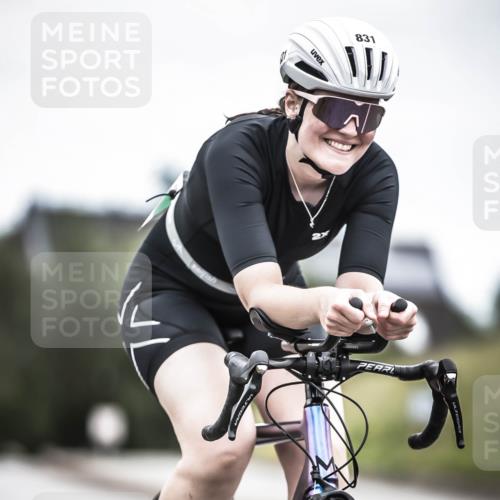 21.06.2026 - 29. Vierlanden-Triathlon H.Heesch http://msf.ph/oto/9888177 21.06.2026 12:15:06 Radfahren 736, 831 meine-sportfotos.de