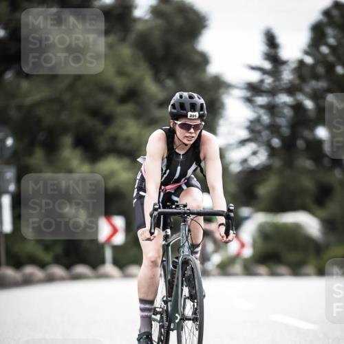 21.06.2026 - 29. Vierlanden-Triathlon H.Heesch http://msf.ph/oto/9888243 21.06.2026 12:15:41 Radfahren 891, 930 meine-sportfotos.de