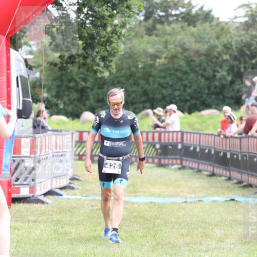 21.06.2026 - 29. Vierlanden-Triathlon Andreas Tolksdorf http://msf.ph/oto/9888244 21.06.2026 11:41:22 Ziel 426, 557, 426, 557 meine-sportfotos.de