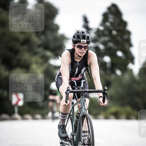 21.06.2026 - 29. Vierlanden-Triathlon H.Heesch http://msf.ph/oto/9888252 21.06.2026 12:15:41 Radfahren 891, 930 meine-sportfotos.de