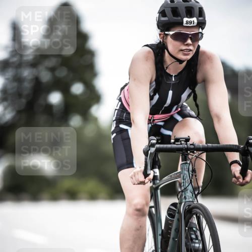 21.06.2026 - 29. Vierlanden-Triathlon H.Heesch http://msf.ph/oto/9888270 21.06.2026 12:15:42 Radfahren 891, 930 meine-sportfotos.de