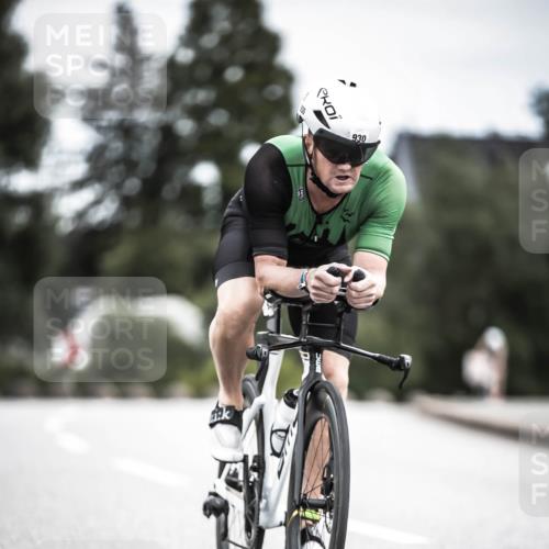 21.06.2026 - 29. Vierlanden-Triathlon H.Heesch http://msf.ph/oto/9888294 21.06.2026 12:15:44 Radfahren 685, 891, 930 meine-sportfotos.de