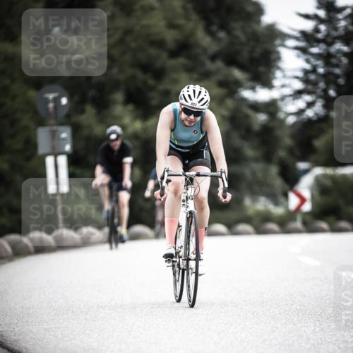21.06.2026 - 29. Vierlanden-Triathlon H.Heesch http://msf.ph/oto/9888313 21.06.2026 12:15:52 Radfahren 685, 818, 833, 852 meine-sportfotos.de