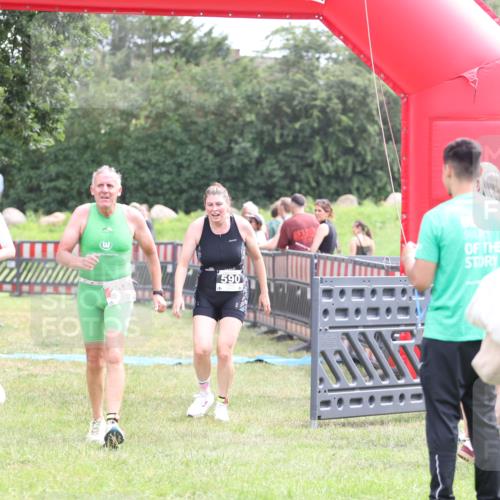 21.06.2026 - 29. Vierlanden-Triathlon Andreas Tolksdorf http://msf.ph/oto/9888324 21.06.2026 11:41:49 Ziel 205, 563, 590, 205, 563, 590 meine-sportfotos.de