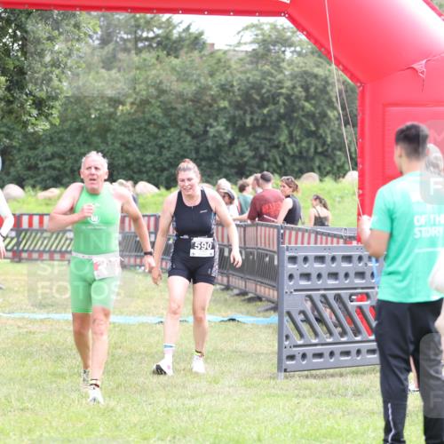 21.06.2026 - 29. Vierlanden-Triathlon Andreas Tolksdorf http://msf.ph/oto/9888330 21.06.2026 11:41:49 Ziel 205, 563, 590, 205, 563, 590 meine-sportfotos.de