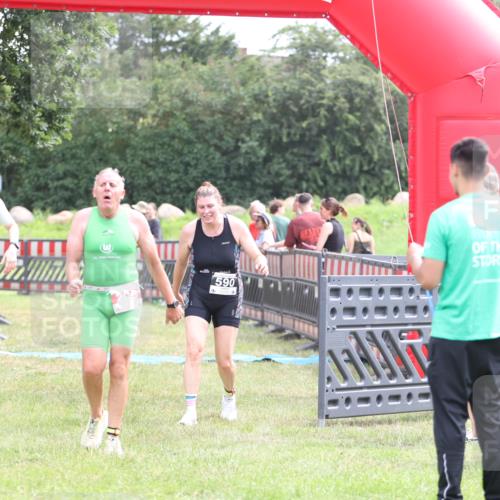 21.06.2026 - 29. Vierlanden-Triathlon Andreas Tolksdorf http://msf.ph/oto/9888336 21.06.2026 11:41:49 Ziel 205, 563, 590, 205, 563, 590 meine-sportfotos.de