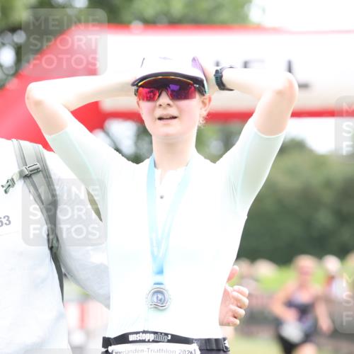 21.06.2026 - 29. Vierlanden-Triathlon Andreas Tolksdorf http://msf.ph/oto/9888354 21.06.2026 11:42:08 Ziel 478, 583, 478, 583 meine-sportfotos.de