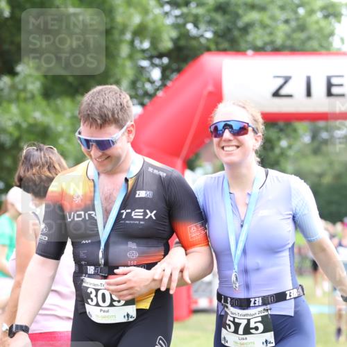 21.06.2026 - 29. Vierlanden-Triathlon Andreas Tolksdorf http://msf.ph/oto/9888360 21.06.2026 11:42:26 Ziel 484, 570, 579, 484, 570, 579 meine-sportfotos.de