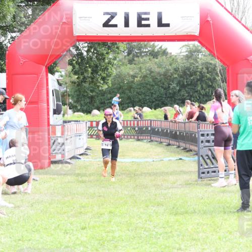 21.06.2026 - 29. Vierlanden-Triathlon Andreas Tolksdorf http://msf.ph/oto/9888375 21.06.2026 11:42:39 Ziel 515, 570, 515, 570 meine-sportfotos.de
