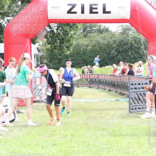 21.06.2026 - 29. Vierlanden-Triathlon Andreas Tolksdorf http://msf.ph/oto/9888388 21.06.2026 11:42:43 Ziel 515, 515 meine-sportfotos.de