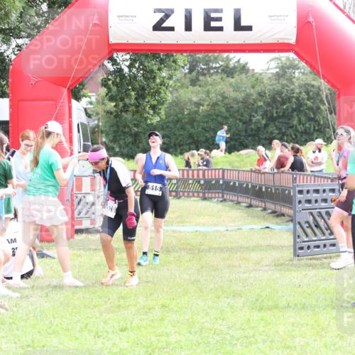 21.06.2026 - 29. Vierlanden-Triathlon Andreas Tolksdorf http://msf.ph/oto/9888390 21.06.2026 11:42:43 Ziel 515, 515 meine-sportfotos.de