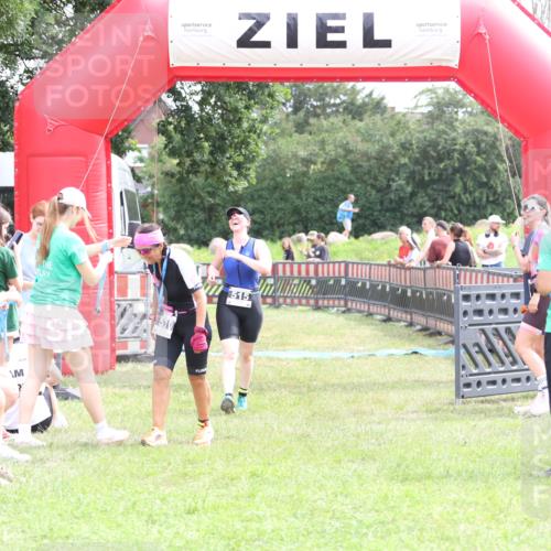 21.06.2026 - 29. Vierlanden-Triathlon Andreas Tolksdorf http://msf.ph/oto/9888392 21.06.2026 11:42:44 Ziel 515, 515 meine-sportfotos.de