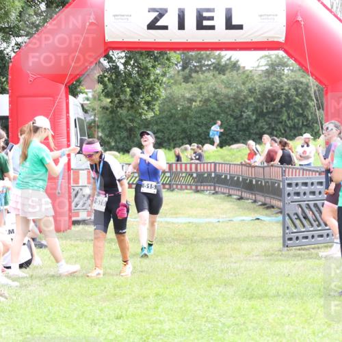 21.06.2026 - 29. Vierlanden-Triathlon Andreas Tolksdorf http://msf.ph/oto/9888393 21.06.2026 11:42:44 Ziel 515, 515 meine-sportfotos.de