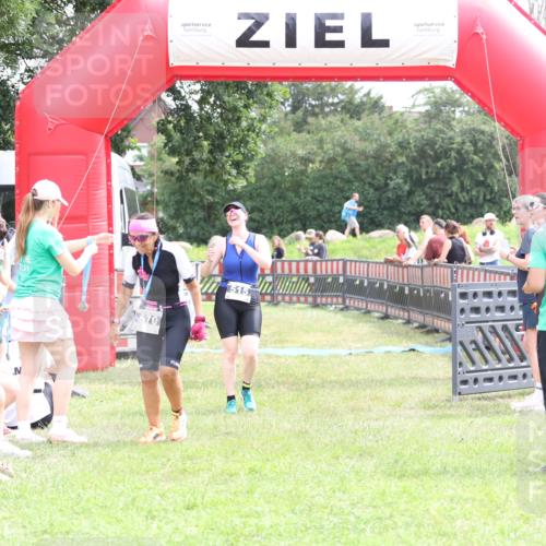 21.06.2026 - 29. Vierlanden-Triathlon Andreas Tolksdorf http://msf.ph/oto/9888398 21.06.2026 11:42:44 Ziel 515, 515 meine-sportfotos.de
