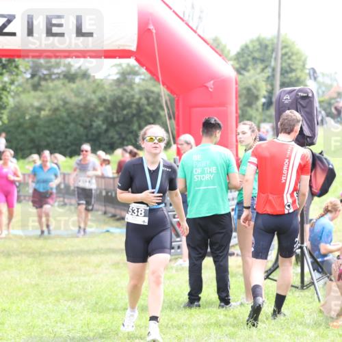 21.06.2026 - 29. Vierlanden-Triathlon Andreas Tolksdorf http://msf.ph/oto/9888403 21.06.2026 11:43:08 Ziel 613, 613 meine-sportfotos.de
