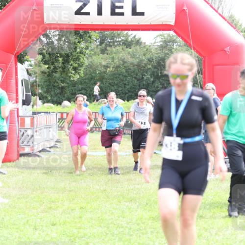 21.06.2026 - 29. Vierlanden-Triathlon Andreas Tolksdorf http://msf.ph/oto/9888415 21.06.2026 11:43:10 Ziel 613, 613 meine-sportfotos.de