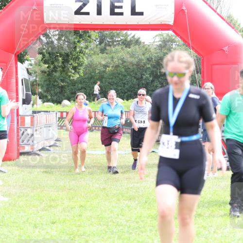 21.06.2026 - 29. Vierlanden-Triathlon Andreas Tolksdorf http://msf.ph/oto/9888416 21.06.2026 11:43:10 Ziel 613, 613 meine-sportfotos.de