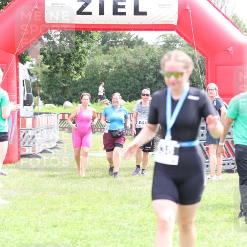 21.06.2026 - 29. Vierlanden-Triathlon Andreas Tolksdorf http://msf.ph/oto/9888418 21.06.2026 11:43:10 Ziel 613, 613 meine-sportfotos.de
