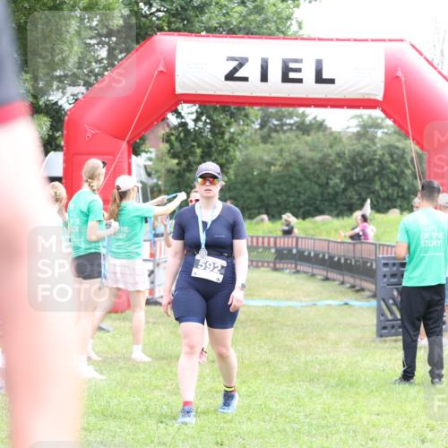 21.06.2026 - 29. Vierlanden-Triathlon Andreas Tolksdorf http://msf.ph/oto/9888463 21.06.2026 11:46:06 Ziel 494, 494 meine-sportfotos.de